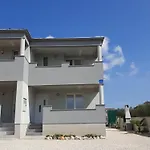 Jadranka Apartament Vir