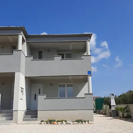 Jadranka Apartman Vir