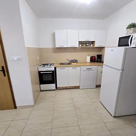Apartment Jadranka Vir