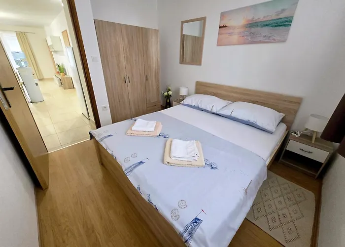 Jadranka Apartment *